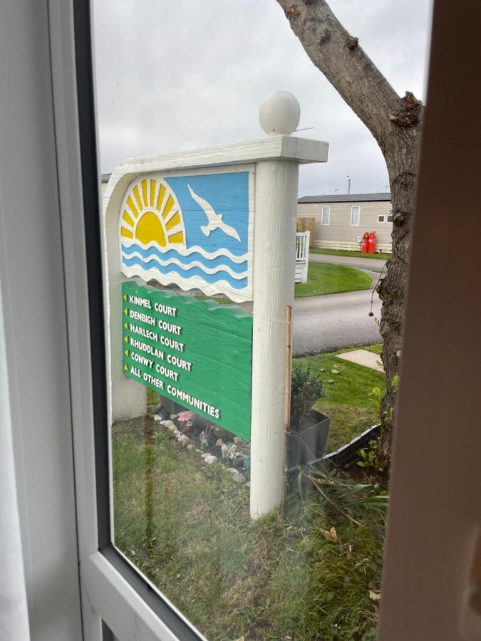 Lovely Holiday Home At Lyons Caravan Park! برستاتين المظهر الخارجي الصورة